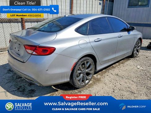 Used 2015 Chrysler 200 S image 4