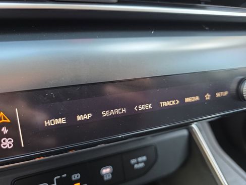 Used 2026 Kia Carnival LXS image 15