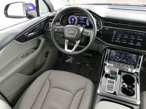 Used 2023 Audi Q7 3.0T Premium AWD/4WD image 10