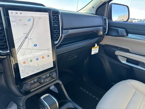 New 2025 Ford Ranger Lariat w/ Chrome Accent Package image 19