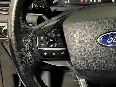 Used 2020 Ford Explorer Limited image 18