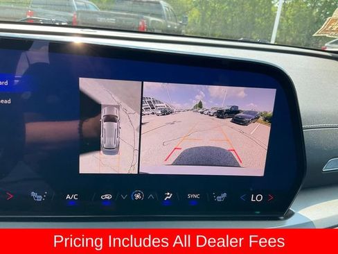 Used 2024 Chevrolet Traverse LS AWD/4WD image 14