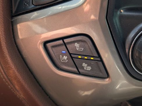 Used 2019 Chevrolet Silverado 2500 High Country w/ Duramax Plus Package AWD/4WD image 17