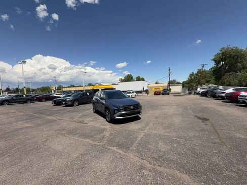 Used 2025 Hyundai Tucson SEL AWD/4WD image 15