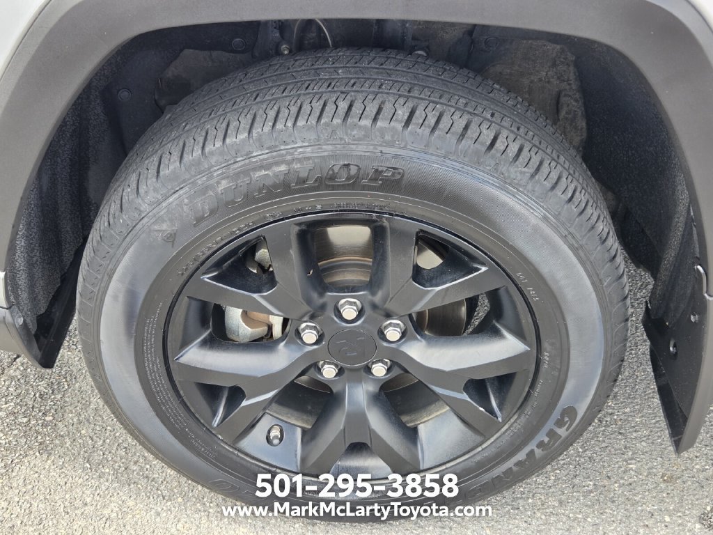 Used 2023 Toyota RAV4 LE FWD image 16