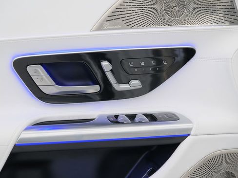 Used 2026 Mercedes-Benz Maybach SL 680 image 49