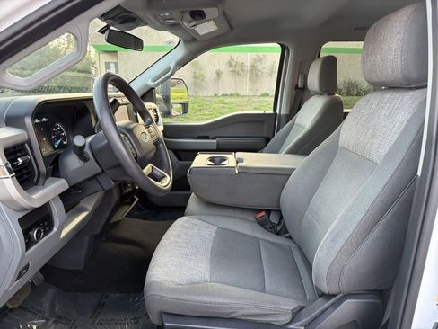 Used 2024 Ford F250 XLT image 23