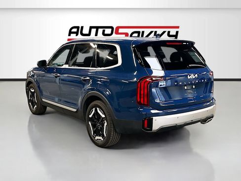 Used 2023 Kia Telluride S AWD/4WD image 5