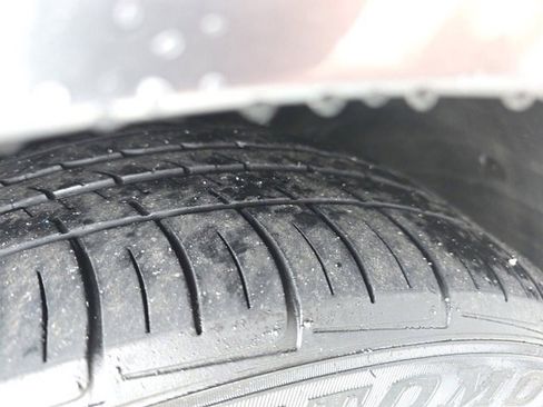 Used 2012 INFINITI G37 x w/ Premium Pkg image 19