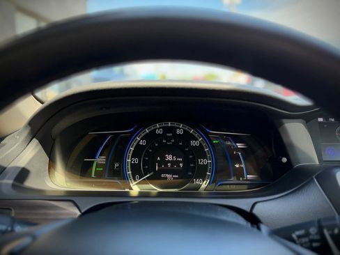 Used 2017 Honda Accord EX-L image 11