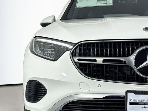 New 2026 Mercedes-Benz GLC 300 image 12