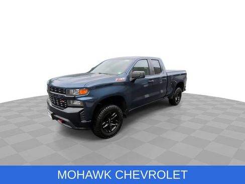 Used 2019 Chevrolet Silverado 1500 Custom Trail Boss w/ Custom Convenience Package AWD/4WD image 4