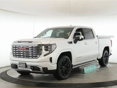 Used 2023 GMC Sierra 1500 Denali image 10