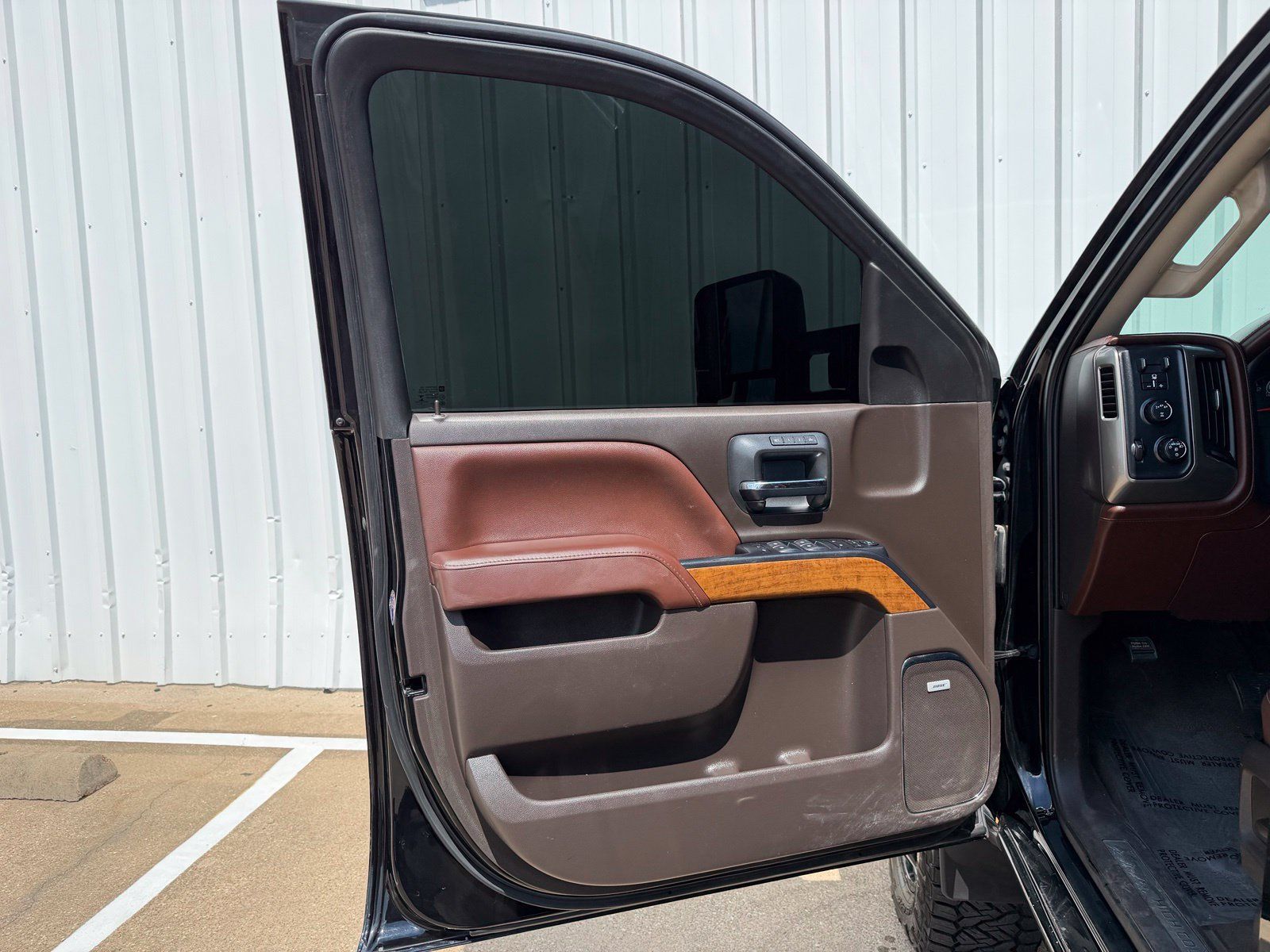 Used 2019 Chevrolet Silverado 3500 High Country w/ Duramax Plus Package AWD/4WD image 26