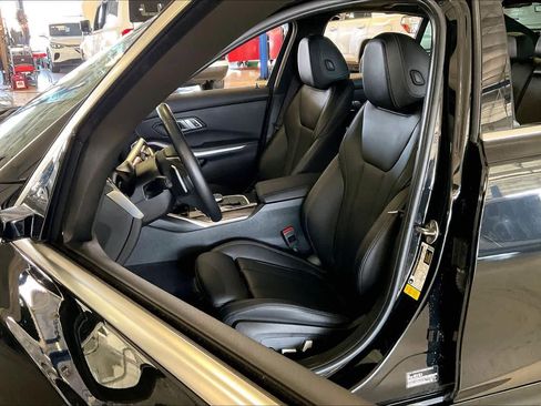 Certified 2022 BMW 330i Sedan w/ Premium Package image 7