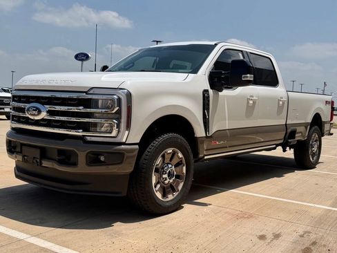 New 2026 Ford F350 King Ranch w/ FX4 Off-Road Package AWD/4WD image 7
