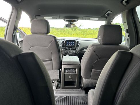 Used 2023 Chevrolet Traverse LT AWD/4WD image 14