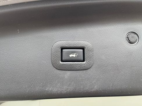 Used 2019 Nissan Armada SL w/ Premium Package AWD/4WD image 35