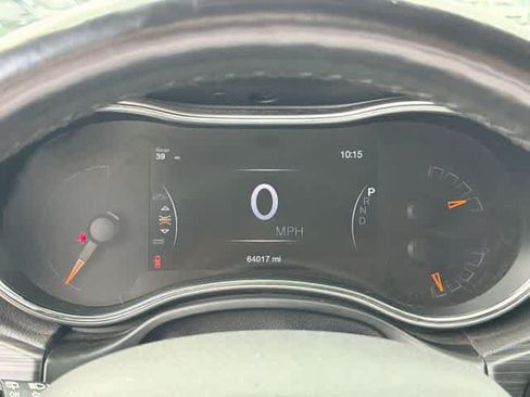 Used 2019 Jeep Grand Cherokee Altitude AWD/4WD image 7
