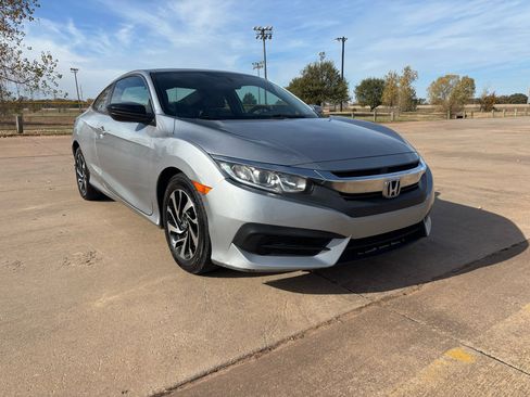 Used 2018 Honda Civic LX-P image 27