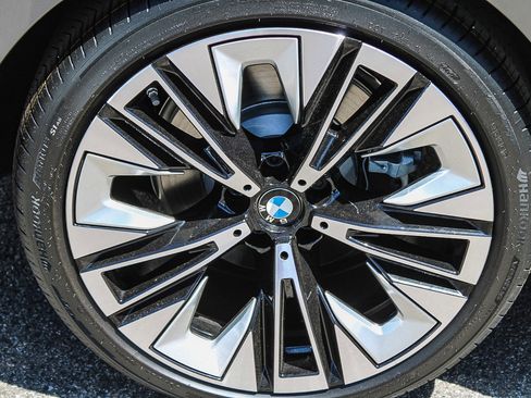 New 2026 BMW 530i w/ Executive Package RWD image 11