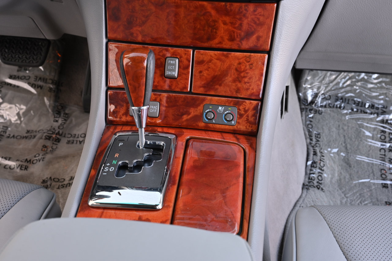 Used 2004 Lexus LS 430 w/ Modern Luxury Pkg RWD image 27