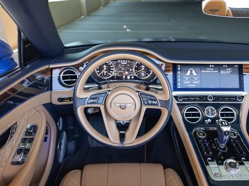 Used 2020 Bentley Continental GT V8 AWD/4WD image 47