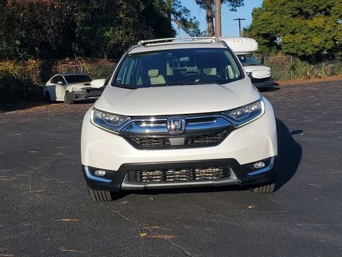 Used 2019 Honda CR-V Touring image 2
