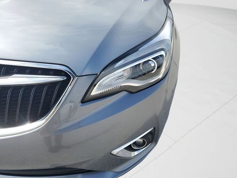 Used 2020 Buick Envision Essence image 16