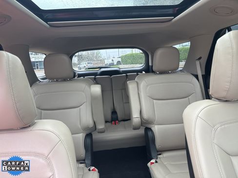 Used 2020 Ford Explorer XLT w/ Equipment Group 202A image 27