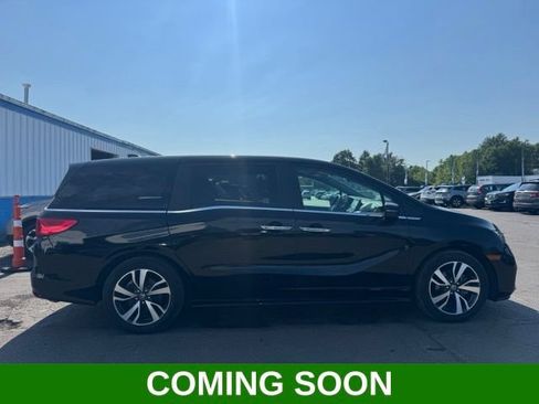 Used 2024 Honda Odyssey Touring image 1