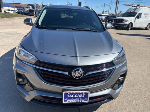 Used 2022 Buick Encore GX Select w/ Sport Touring Package image 11