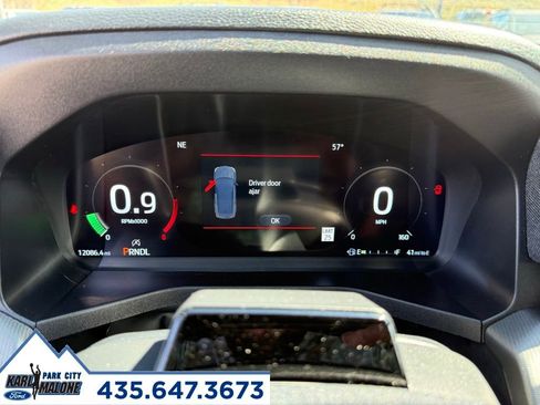 Used 2025 Ford Explorer ST-Line w/ ST-Line Street Pack AWD/4WD image 18