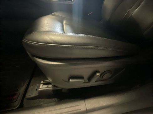 Certified 2024 Kia Sorento S w/ Panoramic Sunroof Package image 12