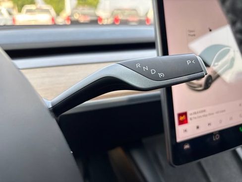 Used 2021 Tesla Model 3 Standard Range Plus RWD image 18