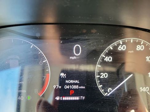 Used 2023 Honda HR-V EX-L image 23