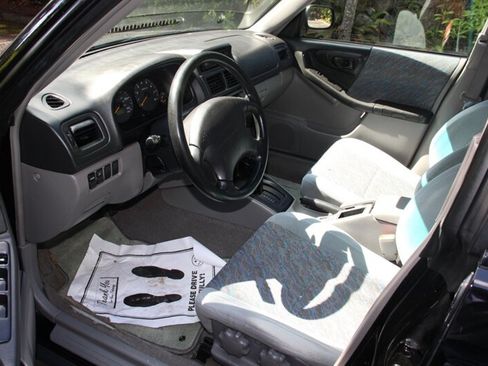 Used 1998 Subaru Forester L AWD/4WD image 5