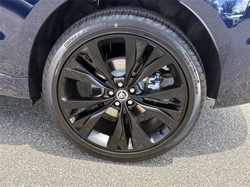 New 2026 Jaguar F-PACE R-Dynamic S image 3