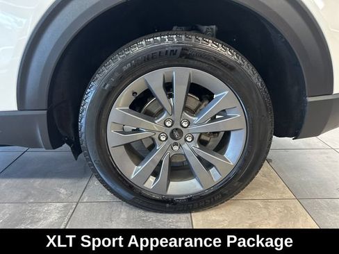 Used 2023 Ford Explorer XLT w/ Equipment Group 202A AWD/4WD image 8