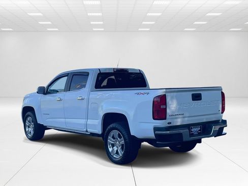 Used 2022 Chevrolet Colorado LT w/ Chrome Appearance Package AWD/4WD image 4