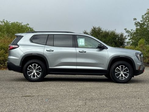Used 2025 GMC Acadia AT4 AWD/4WD image 3