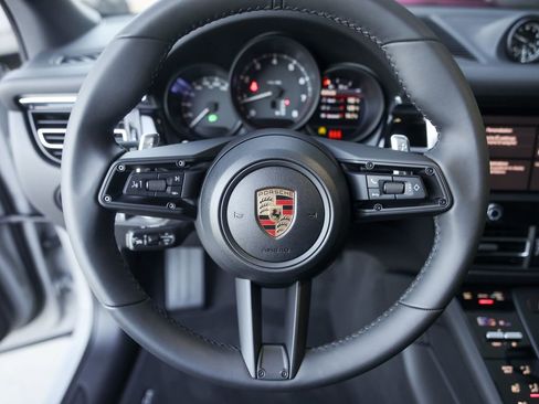 New 2026 Porsche Macan AWD/4WD image 19
