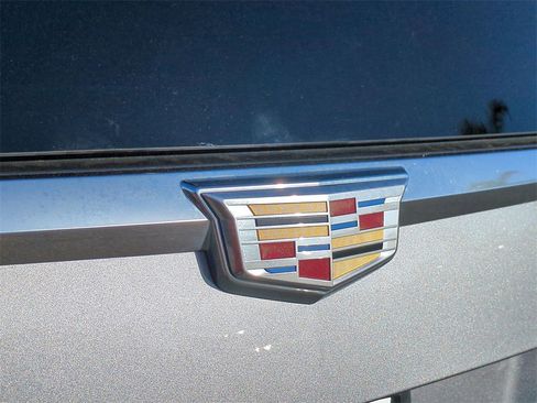 Used 2020 Cadillac Escalade ESV Premium Luxury image 31