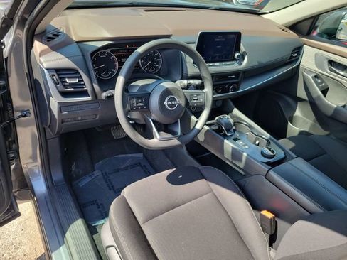 Used 2023 Nissan Rogue S AWD/4WD image 9
