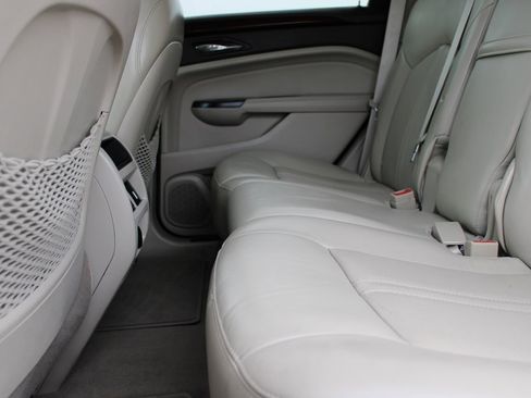 Used 2015 Cadillac SRX Luxury w/ Driver Awareness Package image 29