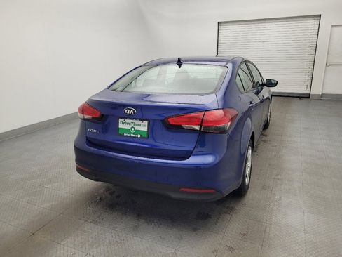 Used 2017 Kia Forte LX FWD image 7