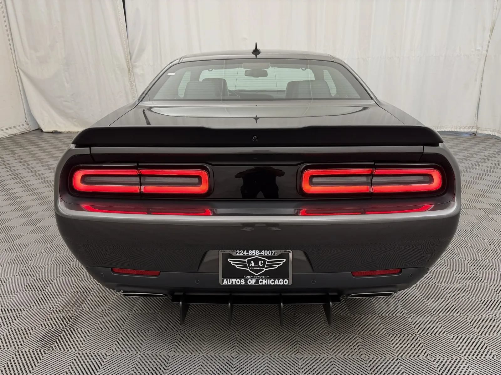 Used 2017 Dodge Challenger SRT RWD image 7