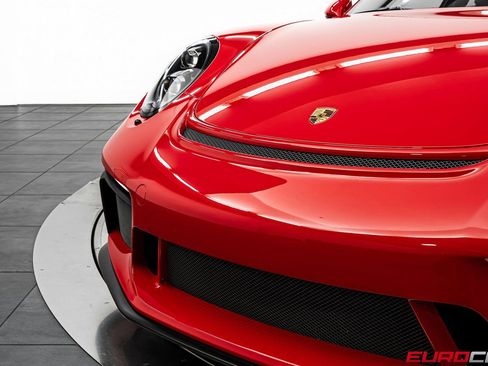 Used 2018 Porsche 911 GT3 RWD image 11