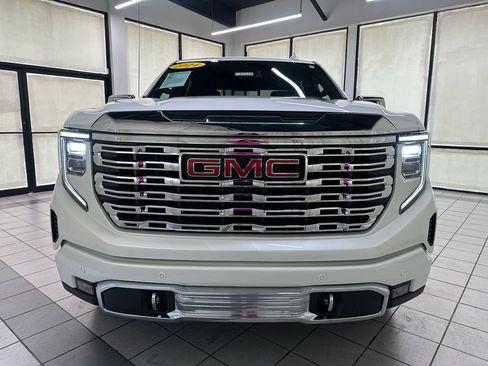 Used 2024 GMC Sierra 1500 Denali AWD/4WD image 9