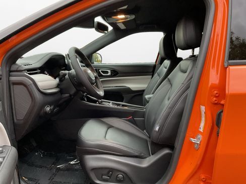 New 2026 Jeep Compass Limited image 9